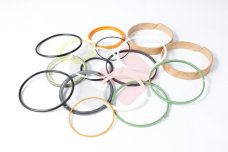 KOMPLET USZCZELNIEŃ CVA