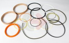 KOMPLET USZCZELNIEŃ CVA